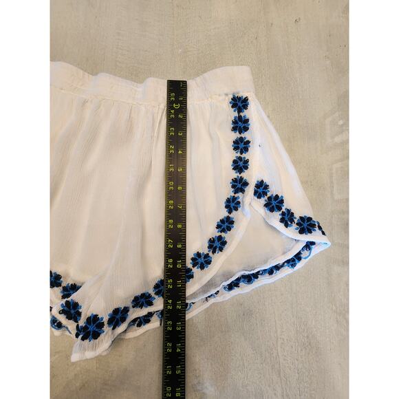 RAGA White Embroidered Shorts Women SZ Large - Picture 9 of 10